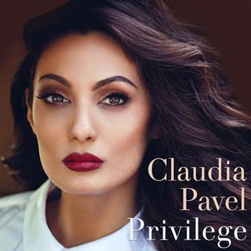 Claudia Pavel lanseza single-ul "Privilege"