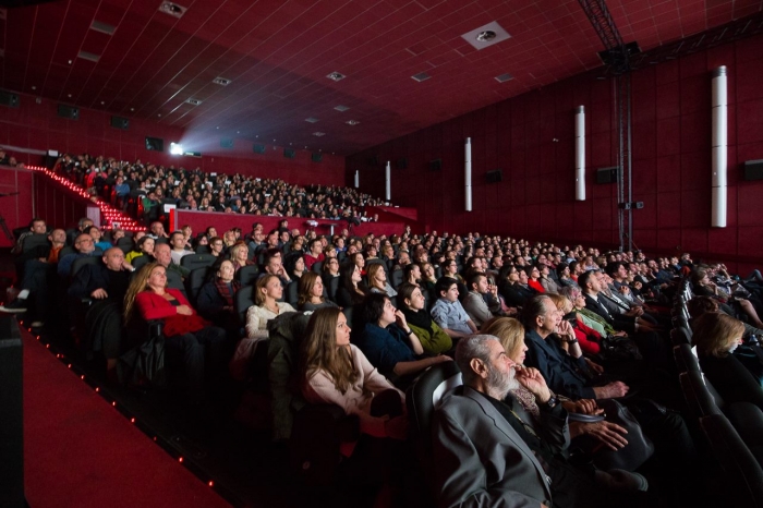 Mii de bucureșteni și-au petrecut weekend-ul la filme de Cannes