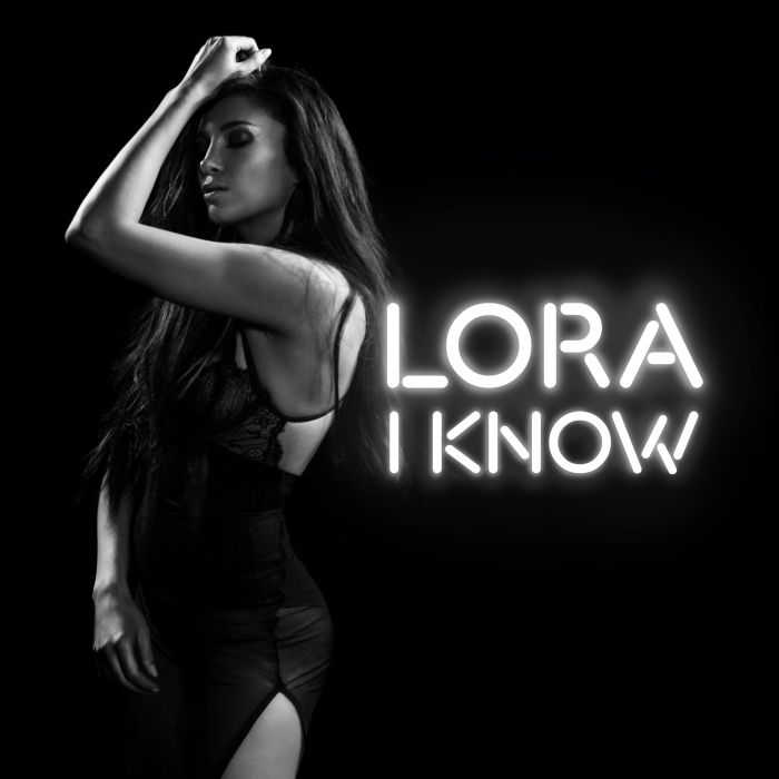 Lora lanseaza videoclipul piesei "I Know"