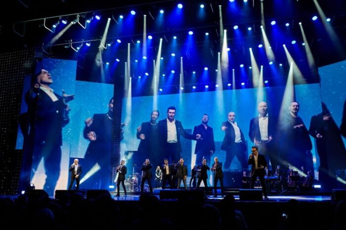 Comunicat de presă: Celebrele grupuri vocale rusești TURESKY CHOIR și SOPRANO concertează, sâmbătă, 26 iunie, în Piața Unirii din Cluj-Napoca