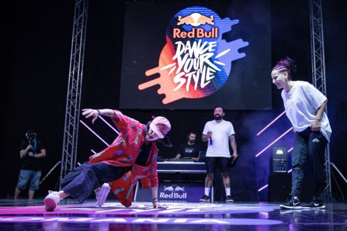 Competiția globală Red Bull Dance Your Style revine la București! Tu decizi învingătorul!
