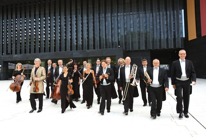 Comunicat de presă: Johann Strauss Ensemble readuce muzica clasică vieneză pe scenele din România în concertul CRĂCIUN VIENEZ